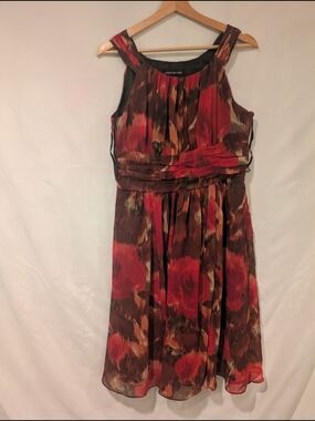 Jones New York Red & Brown Pleated Printed Dress